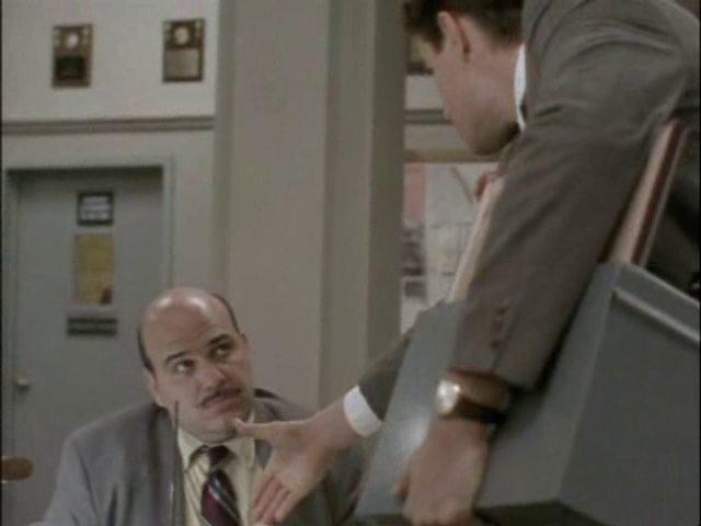 Кадр из фильма Убойный отдел: Жизнь на улице / Homicide: Life on the Street (1993)