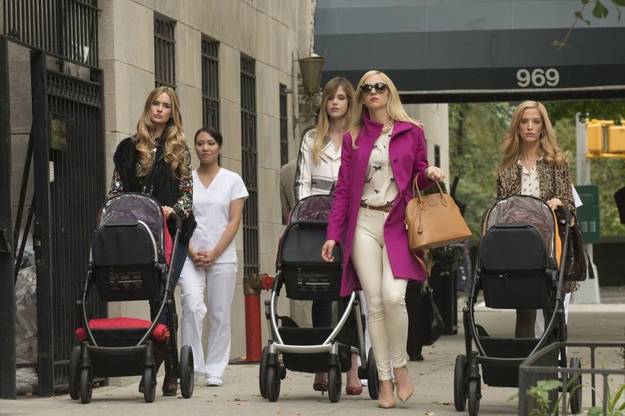 Кадр из фильма Неправильная мама / Odd Mom Out (2015)