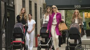 Кадры из фильма Неправильная мама / Odd Mom Out (2015)