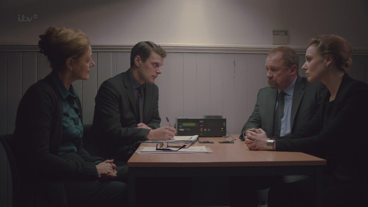 Кадр из фильма Неоспоримое / Undeniable (2014)