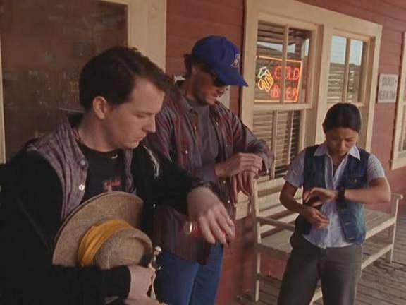 Кадр из фильма Дрожь / Tremors (2003)