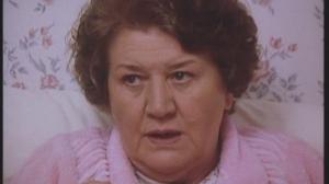 Кадры из фильма Расследования Хэтти Уэйнтропп / Hetty Wainthropp Investigates (1996)