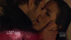Кадры из фильма Зов крови / Lost Girl (2011)