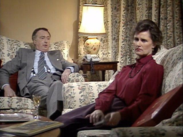 Кадр из фильма Да, господин Премьер-министр / Yes, Prime Minister (1986)