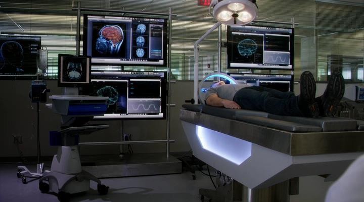 Кадр из фильма Искусственный интеллект / Intelligence (2014)