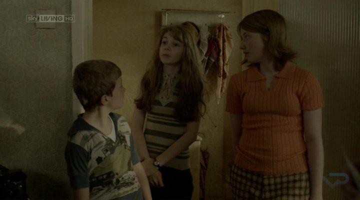 Кадр из фильма Призраки Энфилда / Enfield Haunting (2015)
