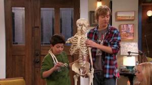 Кадры из фильма Держись, Чарли! / Good Luck Charlie (2010)