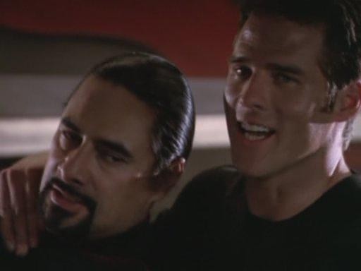 Кадр из фильма На краю вселенной / Farscape (1999)