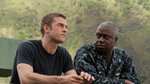 Кадры из фильма Отчаянные меры / Last Resort (2012)