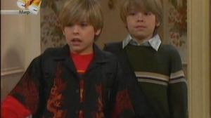 Кадры из фильма Все тип-топ, или Жизнь Зака и Коди / The Suite Life of Zack and Cody (2005)
