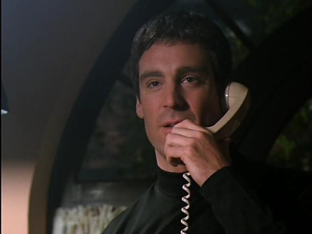 Кадр из фильма Притворщик / Pretender (1996)