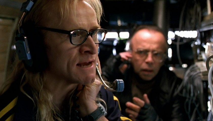 Кадр из фильма Одинокие стрелки / The Lone Gunmen (2001)