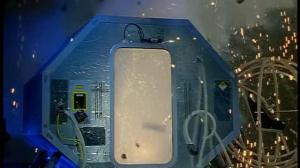 Кадры из фильма Электронные жучки / Bugs (1995)