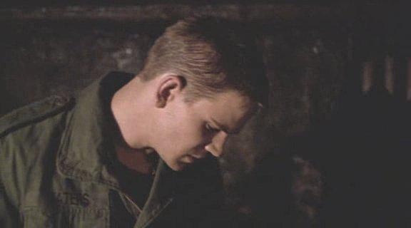 Кадр из фильма Жестокое царство / Harsh Realm (1999)