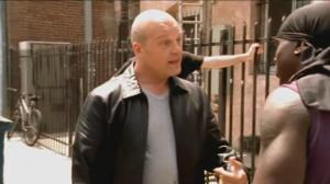 Кадры из фильма Щит / The Shield (2002)
