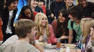 Кадры из фильма Ханна Монтана / Hannah Montana: One in a Million (2008)