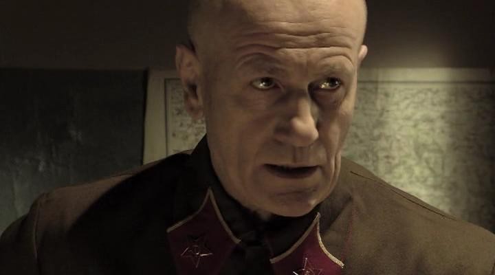 Кадр из фильма Чужие крылья / 16+ (2011)