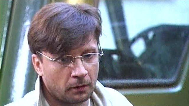 Кадр из фильма Спасти и выжить (2003)