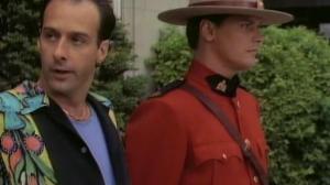 Кадры из фильма Строго на юг / Due South (1994)