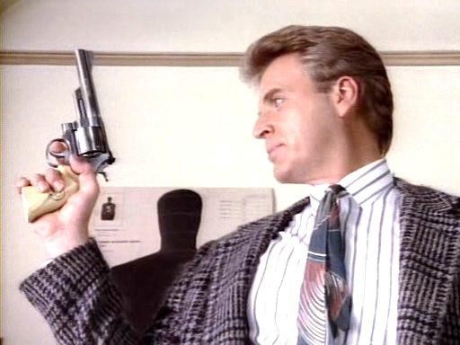 Кадр из фильма Кувалда / Sledge Hammer (1986)