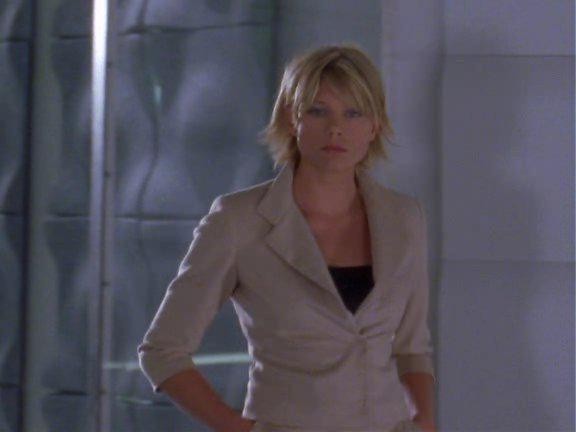 Кадр из фильма Ее звали Никита / La femme Nikita (1997)