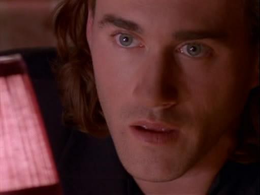 Кадр из фильма Ее звали Никита / La femme Nikita (1997)