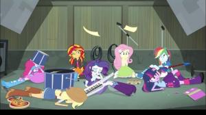 Кадры из фильма Девочки из Эквестрии - Радужный рок / Equestria Girls - Rainbow Rocks (2014)