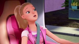 Кадры из фильма Барби и её сестры в погоне за щенками / Barbie &amp; Her Sisters in a Puppy Chase (2016)