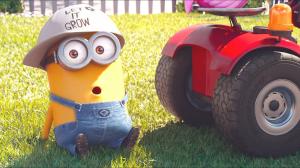 Кадры из фильма Миньоны против газона / Mower Minions (2016)
