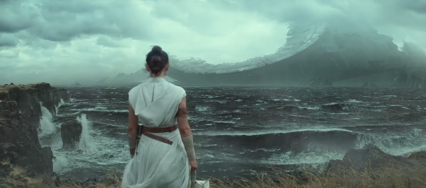 Кадр из фильма Звездные войны: Скайуокер. Восход / Star Wars: Episode IX - The Rise of Skywalker (2019)