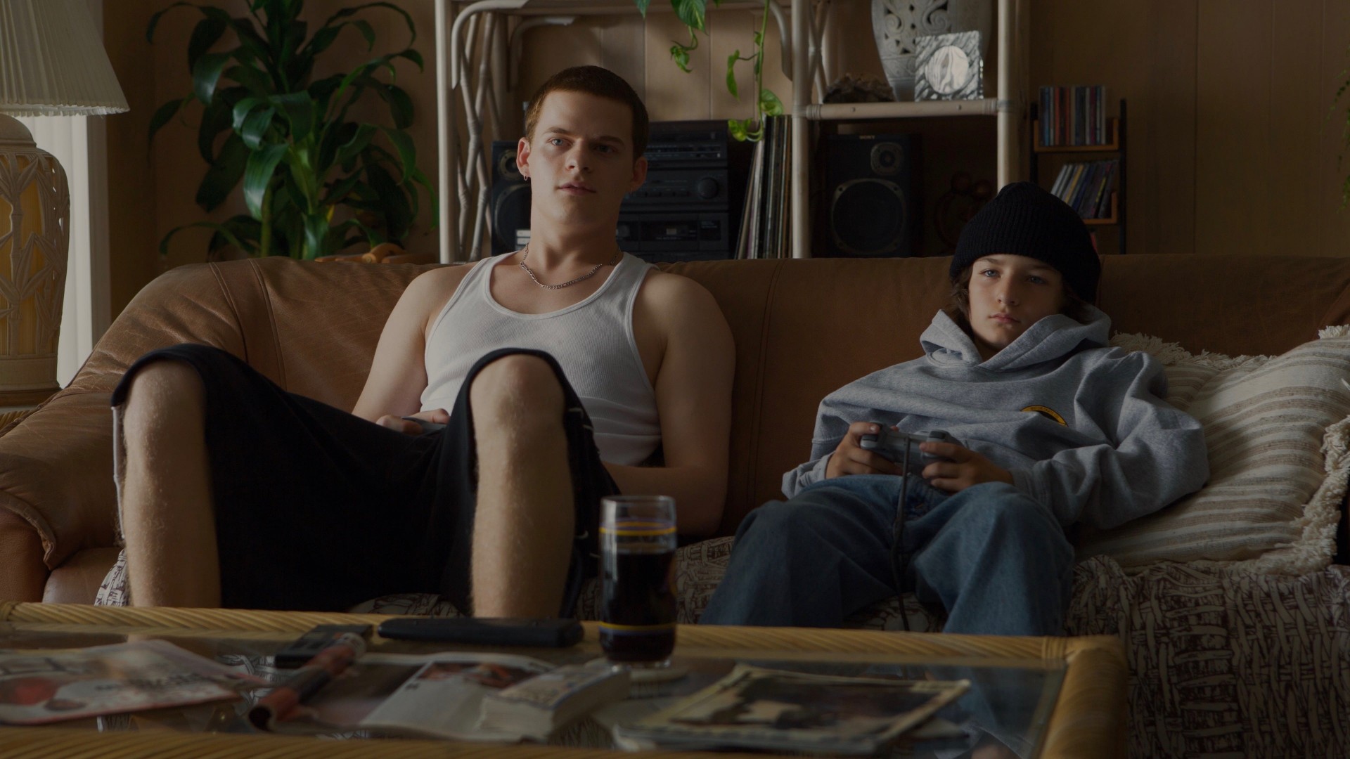 Кадр из фильма Середина 90-х / Mid90s (2018)