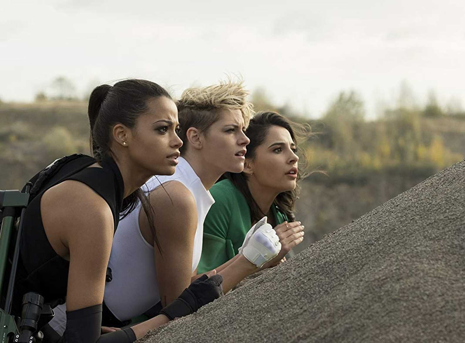 Кадр из фильма Ангелы Чарли / Charlie's Angels (2019)