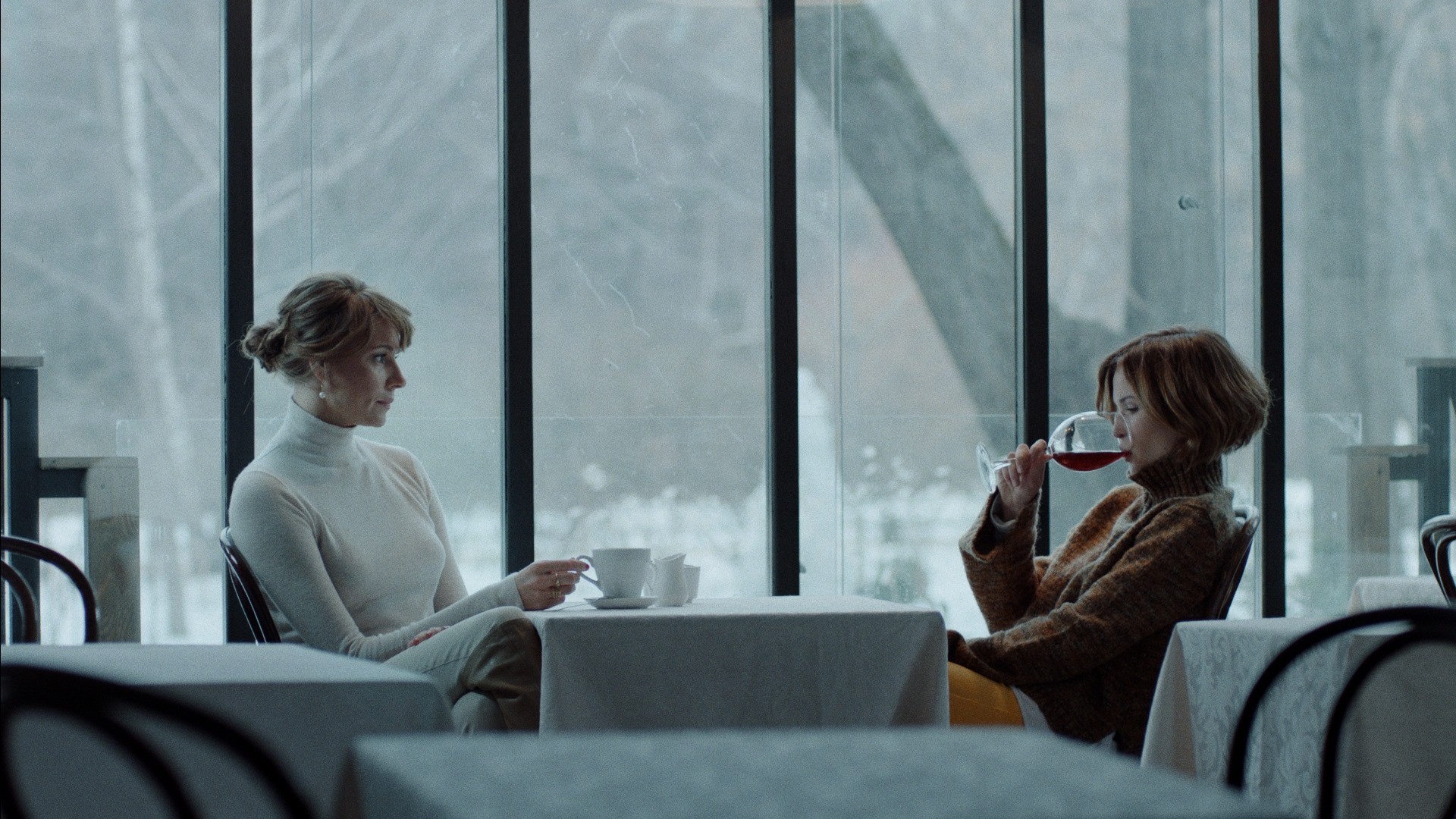 Кадр из фильма Очень женские истории (2019)