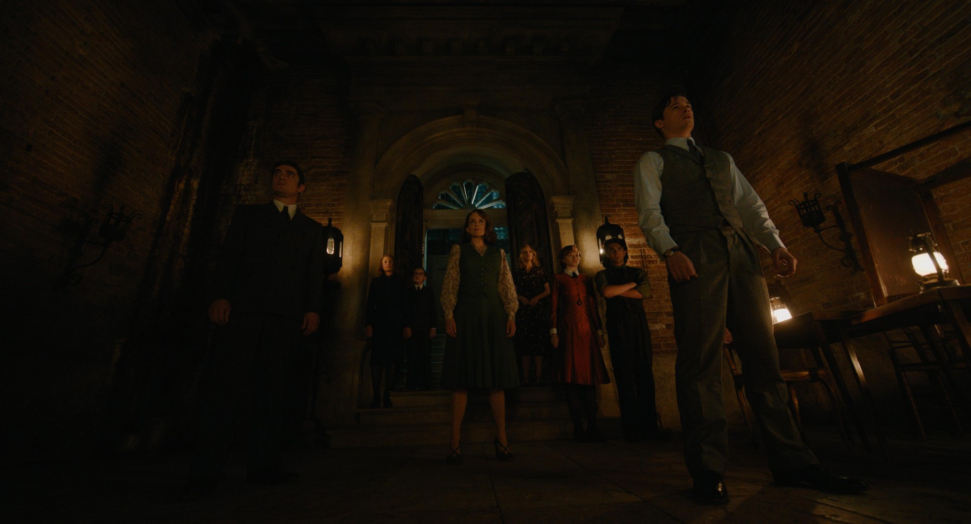 Кадр из фильма Призраки в Венеции / A Haunting in Venice (2023)