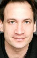 фото Захари Трон