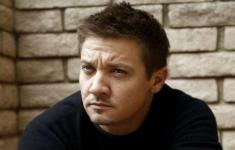 Фотографии с  Джереми Реннер / Jeremy Renner