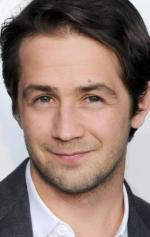 фото Майкл Ангарано / Michael Angarano